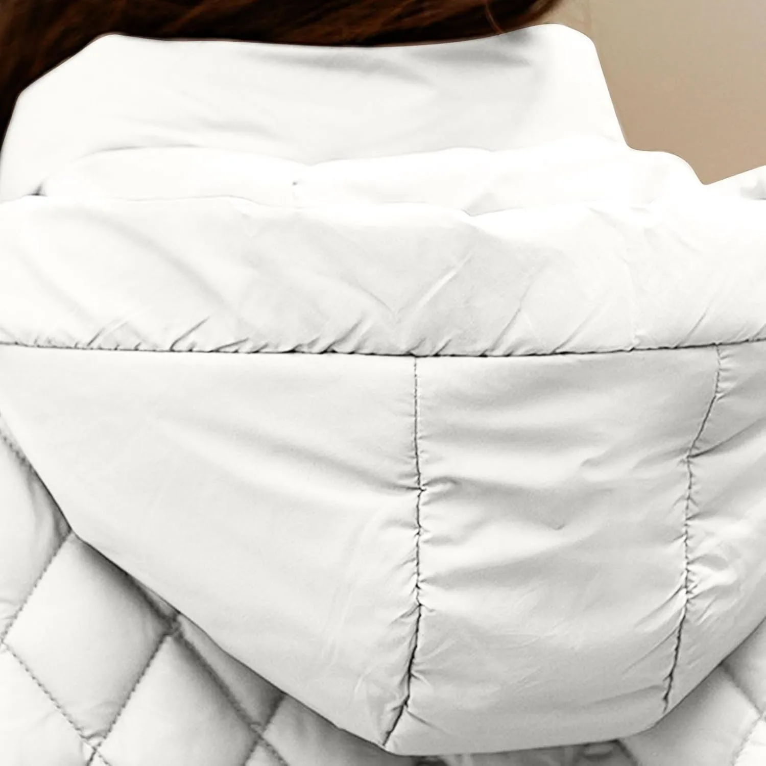 Cotton-Padded Gilet for Women Diamond Sleeveless Hooded Vest Lightweight Stand Collar Zip Up Open Thicken Waistcoat