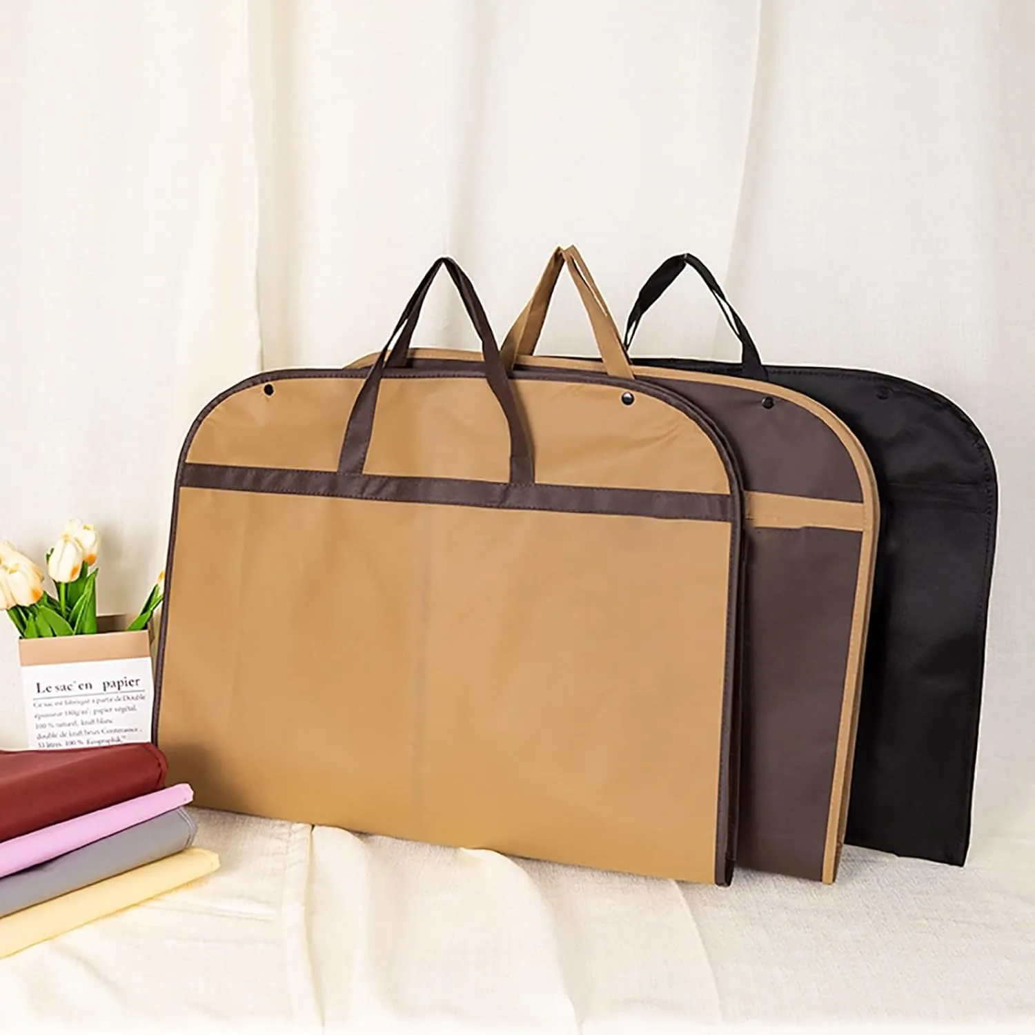 Garment Bags for Hanging Clotheswith Carry Handles, Non-Woven Garmet BagBusiness Suit Bags, for Suits, Jackets, Dresses(White)