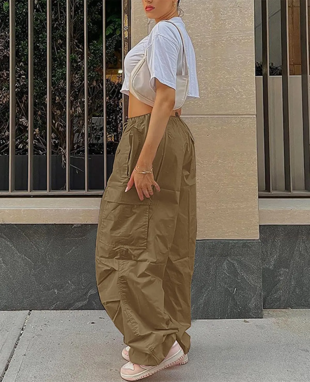 Neyaolk Parachute Pants for Women, Cargo Pants Women Baggy, Y2K Low Waist Wide Leg Baggy Relaxed Jogger Pants