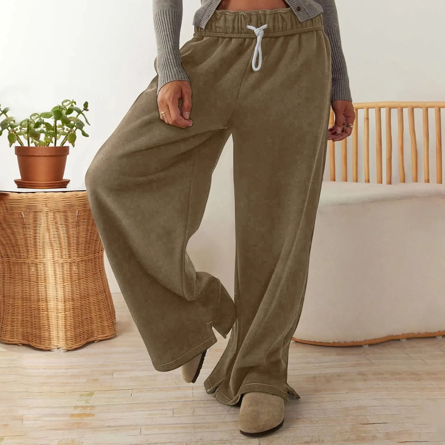 Wide Leg Sweatpants for Women Drawstring High Waisted Lounge Trousers Elastic Waist Baggy Casual Pants with Pockets