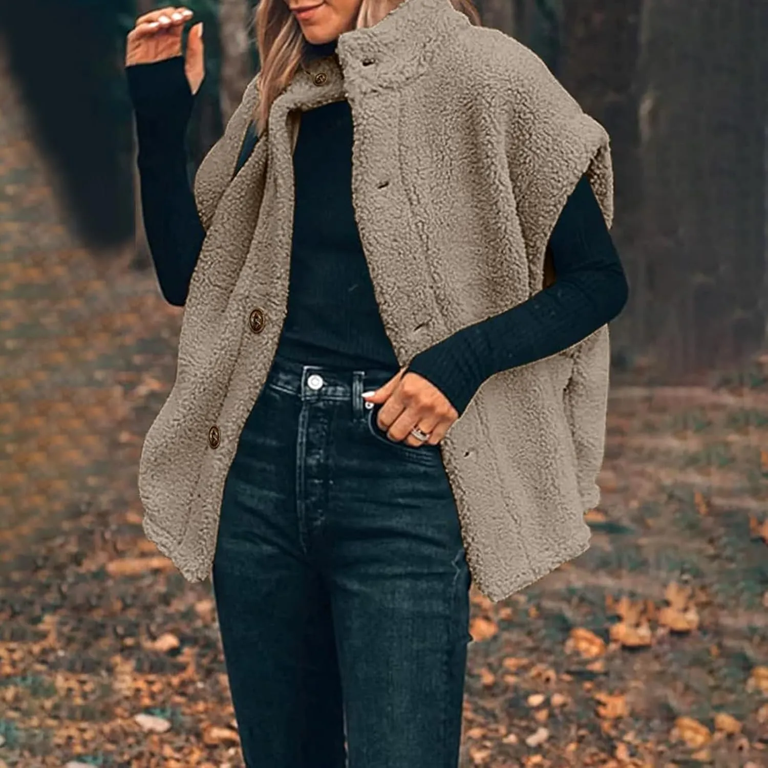 Womens Fleece Vest Casual Oversized Button Down Sherpa Vest Stand Collar Sleeveless Fuzzy Jackets with Pockets