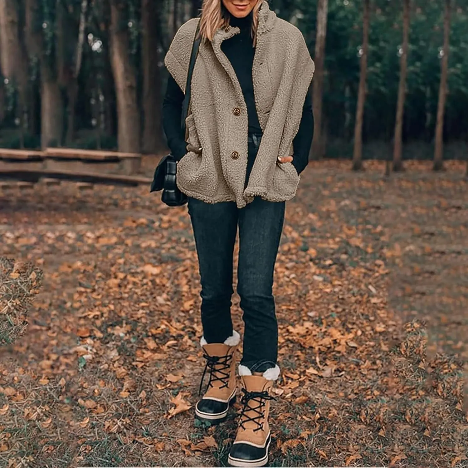 Womens Fleece Vest Casual Oversized Button Down Sherpa Vest Stand Collar Sleeveless Fuzzy Jackets with Pockets